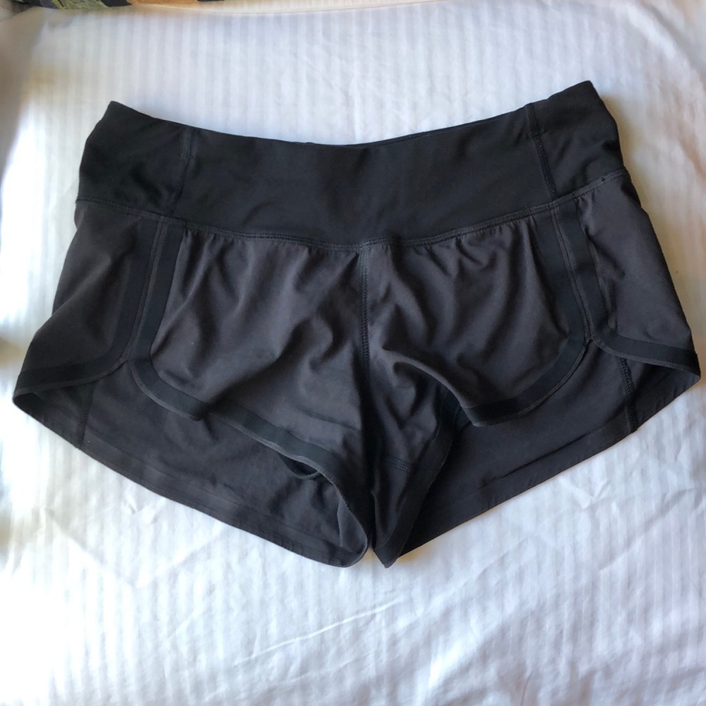 ☘️2/$40 Lululemon speed shorts